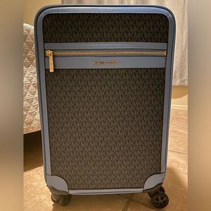 Michael Kors Luggage Travel Set